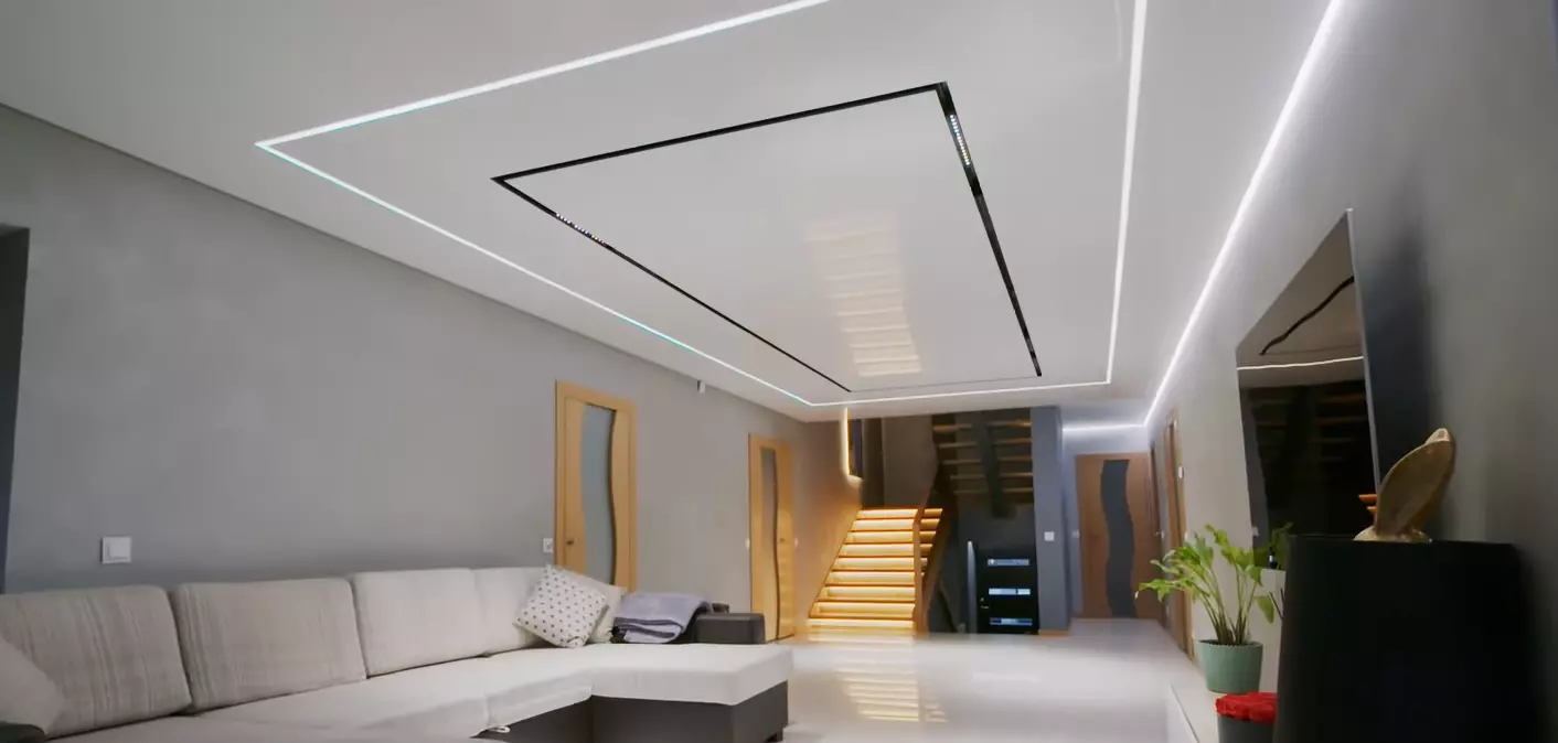 Натяжные потолки в зал, фото 1